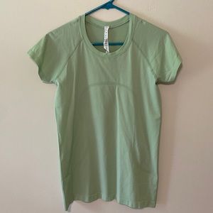 Lululemon Swiftly Tech Short Sleeve Shirt 2.0